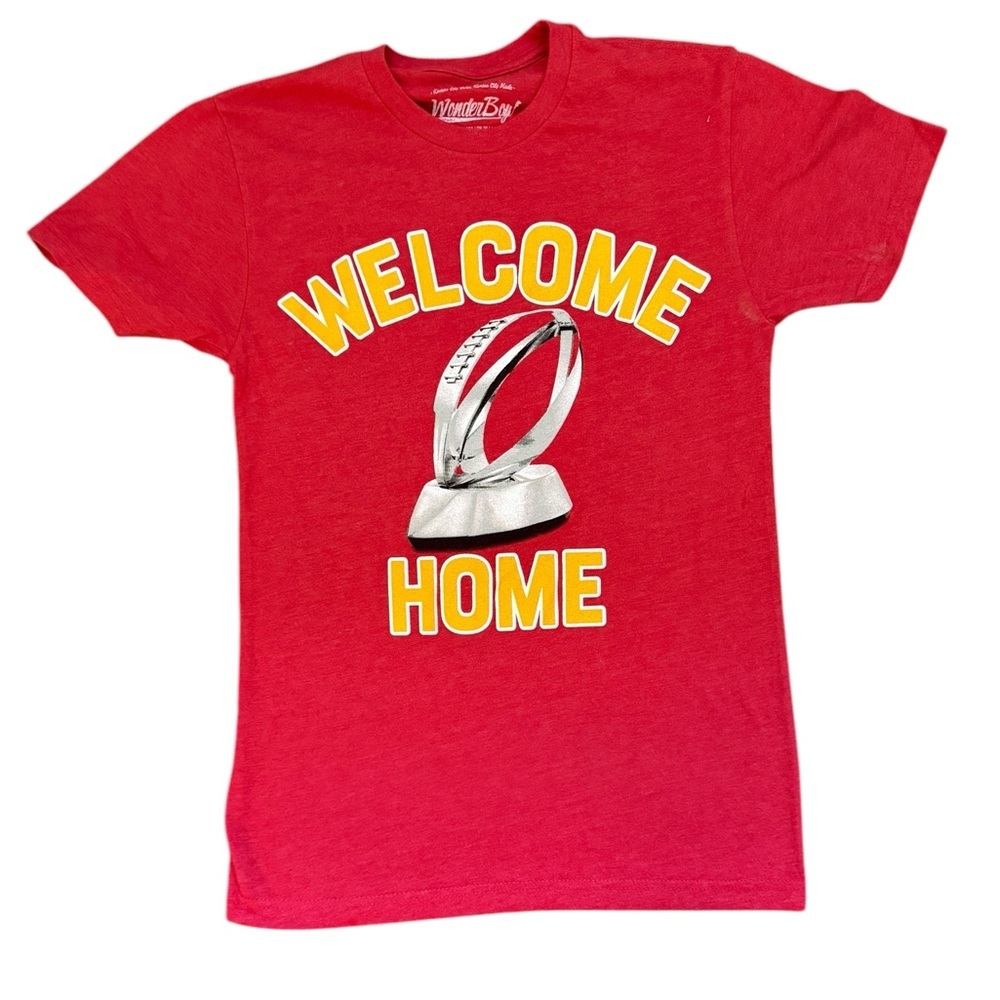 WONDERBOY Women’s Kansas City Chiefs Red Welcome Home Trophy T-Shirt - X-Small